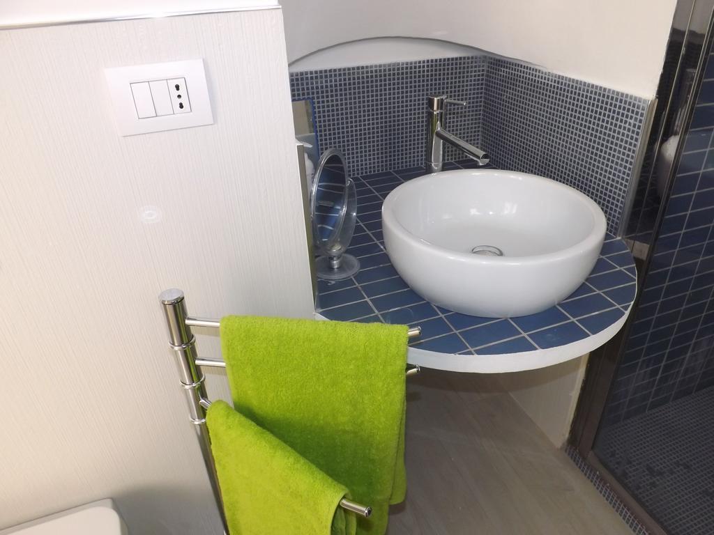 Casa Ginebras Apartment Bari Luaran gambar